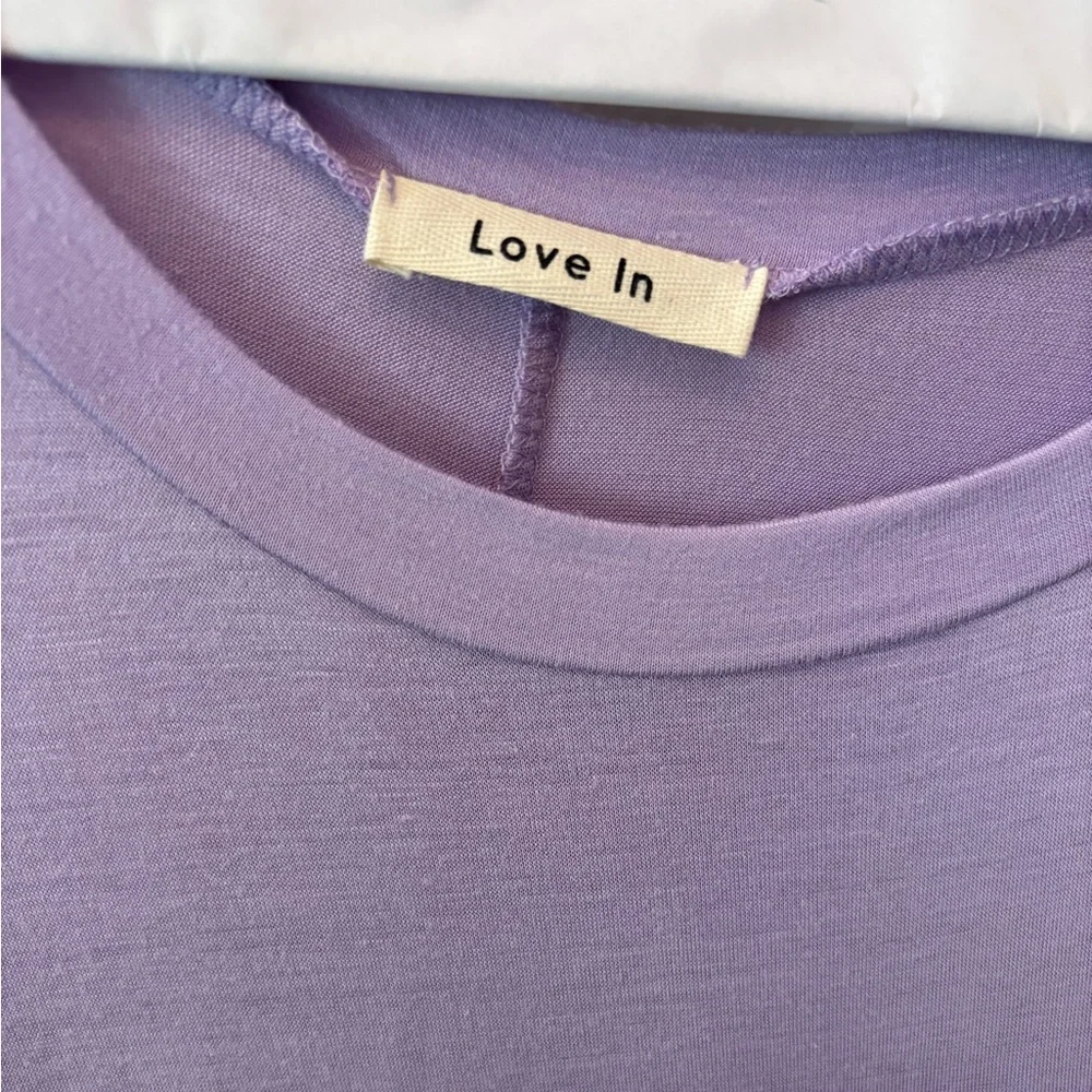 Purple top, soft - Picture 2 of 3